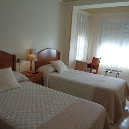 Hostal El Retiro Almoradi Exterior photo